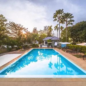 resort-isara.khao-lakhotels.com/